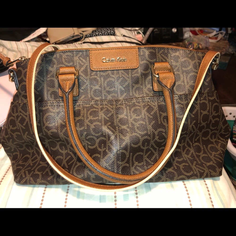 Calvin Klein should bag.